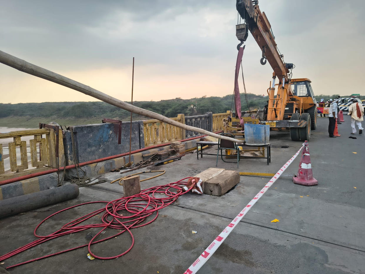 Repair work of Chambal bridge almost complete