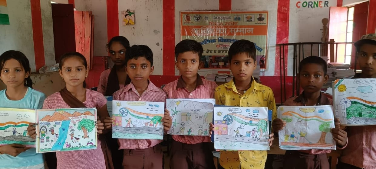 Children showcased their creative talent in Meena Manch activities