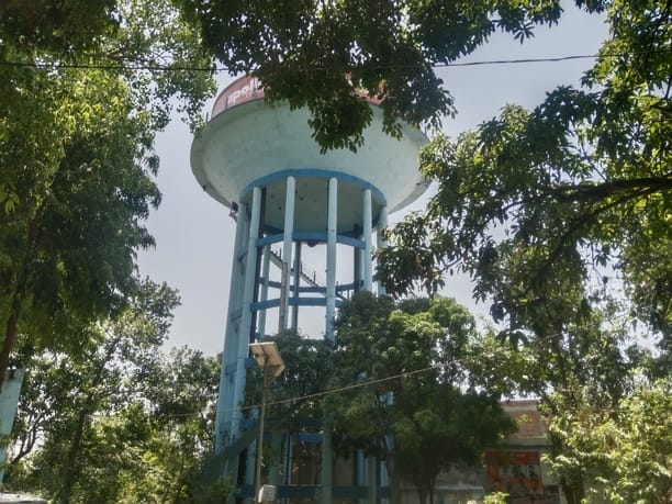 Water crisis in 28 villages for five years; work stalled for three months