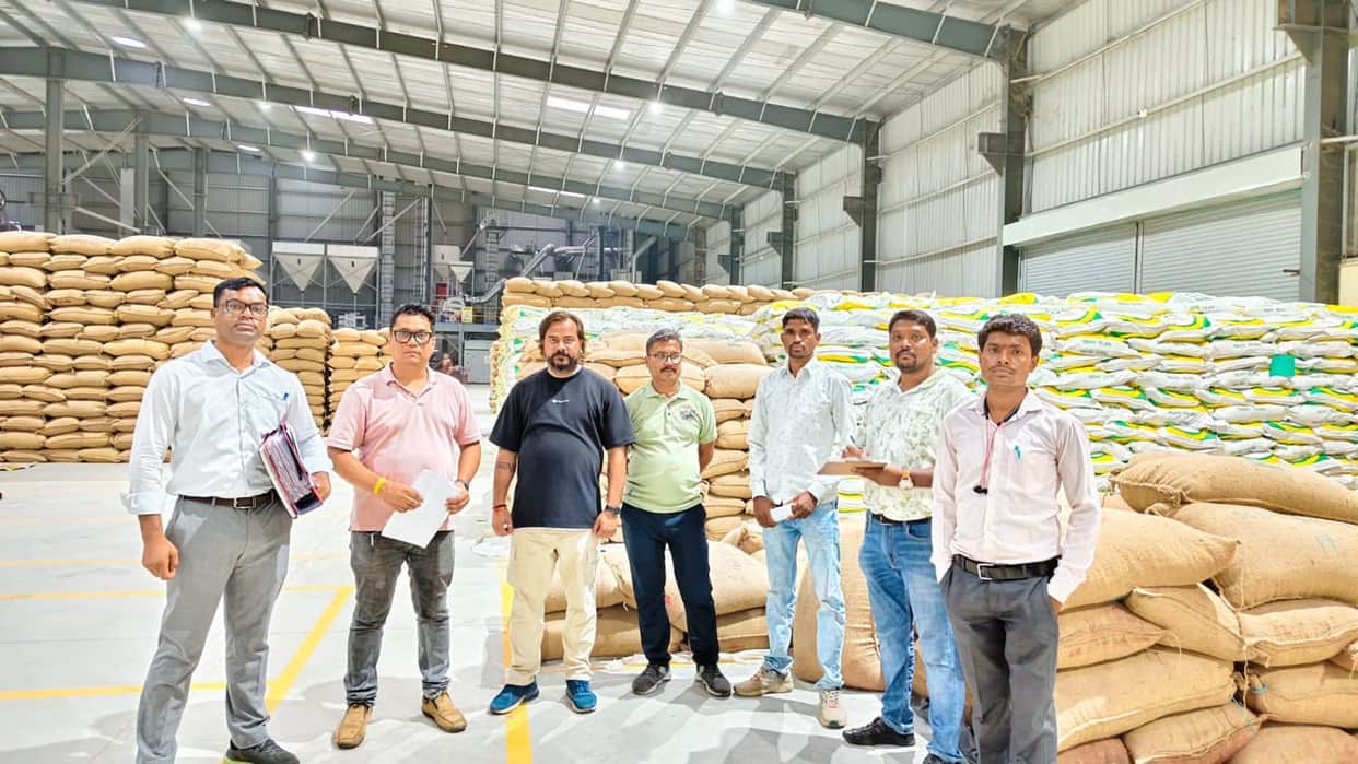 Ban imposed on the sale of 75,000 bags of paddy seeds