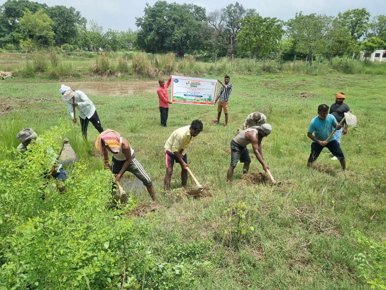 4.69 lakh workers in Basti district have joined the VB-G-Ram Ji scheme; they receive 125 days of employment