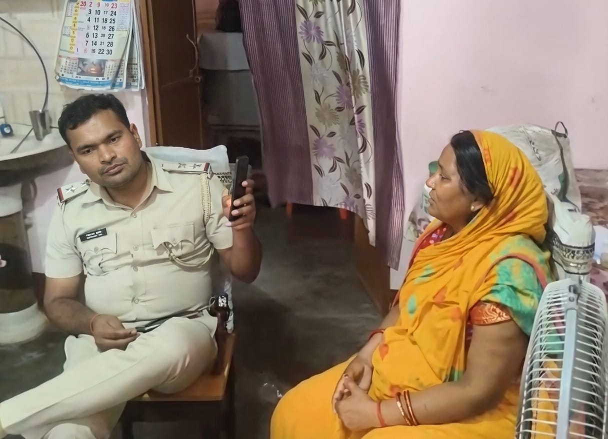 muzaffarpur rajepur bulbulwa village 40 lakh theft family locked inside house bihar crime news