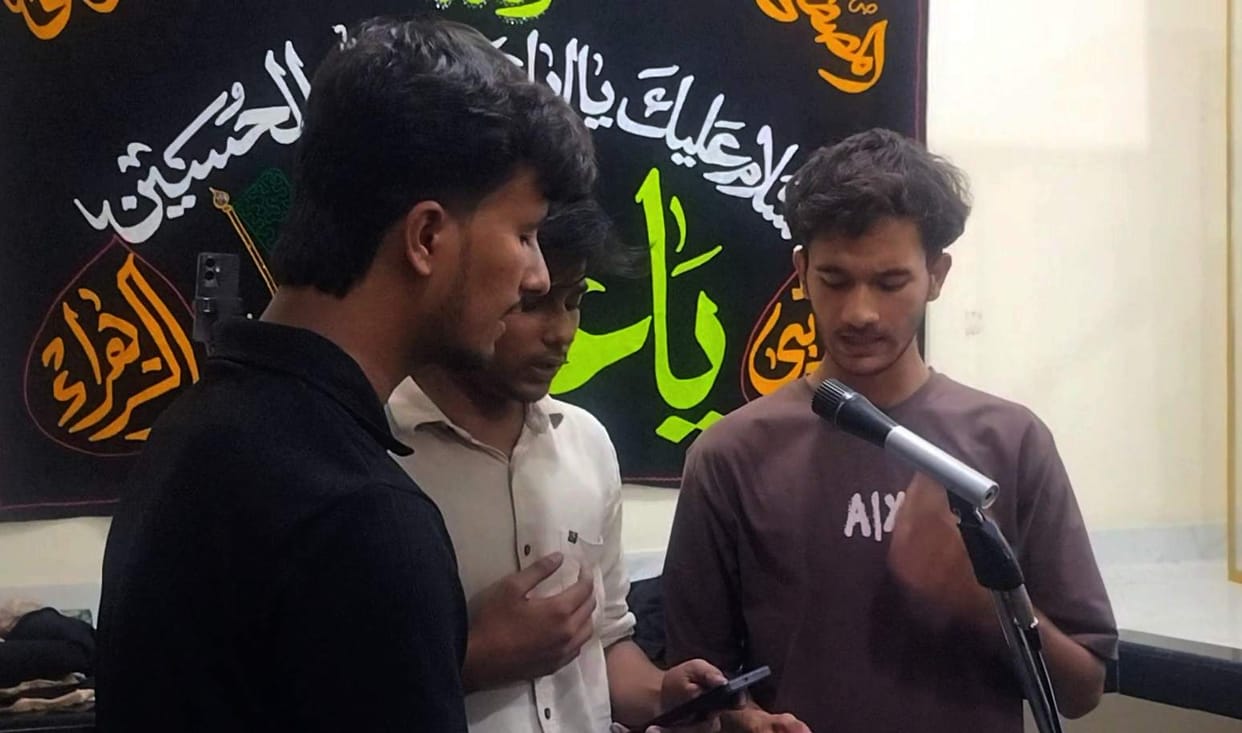 Shabbadari held in memory of Imam Hussain and his 72 companions
