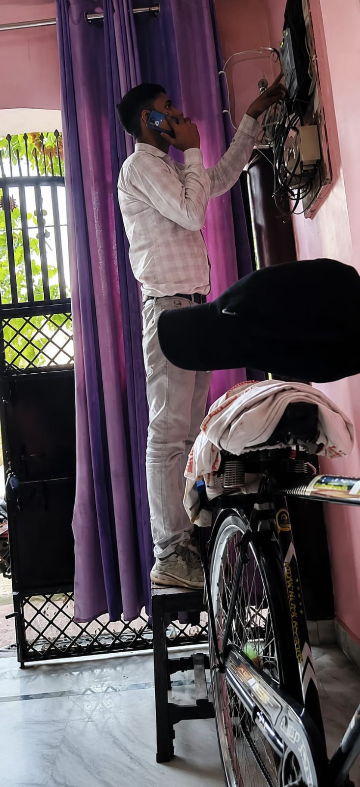 Chaos: Family spent 15 days exposed to electric shock risk due to lineman's actions.