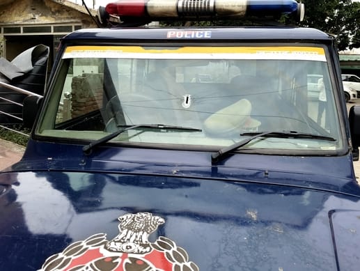 Mona Thakur, carrying a reward of 25,000, arrested in an encounter; shot in both legs.