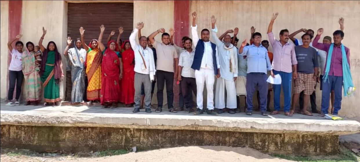Farmers upset over the non-availability of fertilizer staged a protest