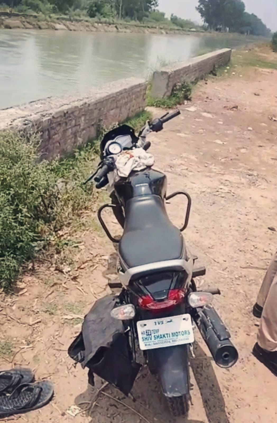 Youth jumps into Bhakra; police launch search and install a net