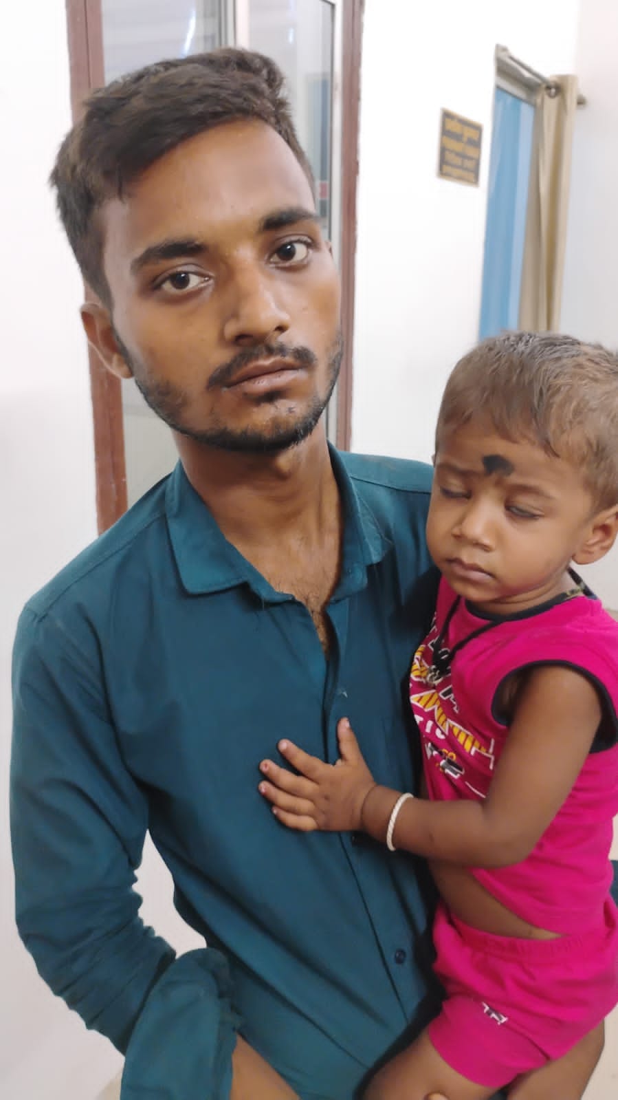 Jamalpur Station Kidnapped 3-Year-Old Adarsh Rescued From Farakka Express, Human Trafficker Arrested