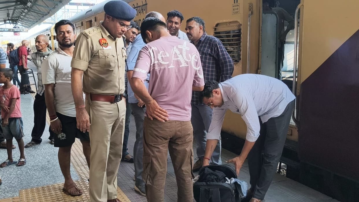 Ahead of HTET, the police conducted a search operation at the railway station and bus stand.