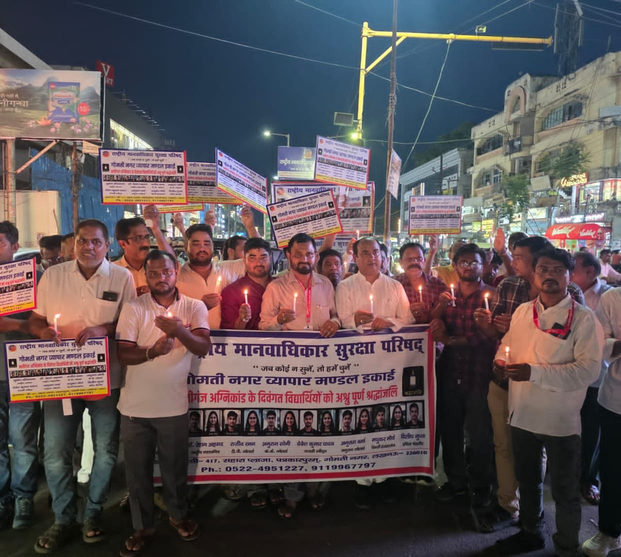 Traders paid tribute to the victims of the fire incident.
