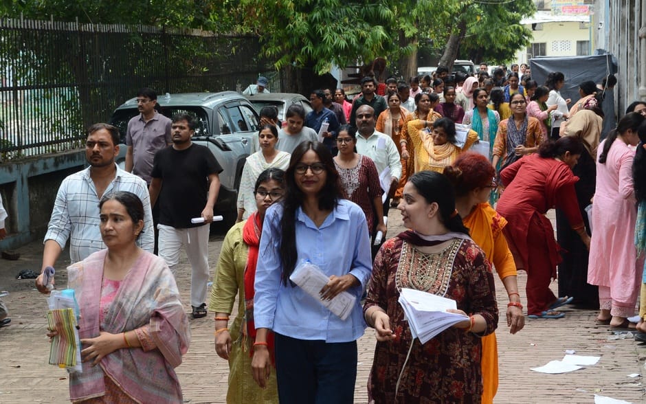 Kanpur News: यूपीटीईटी के पेपर सरल पर जलभराव की परीक्षा कठिन
