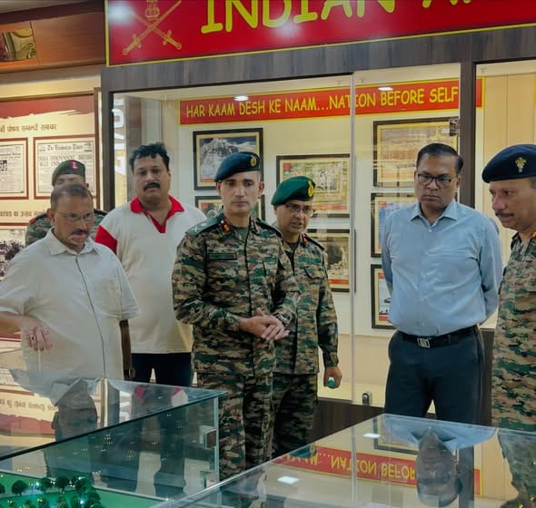 Major General inspected the Martyrs' Museum.