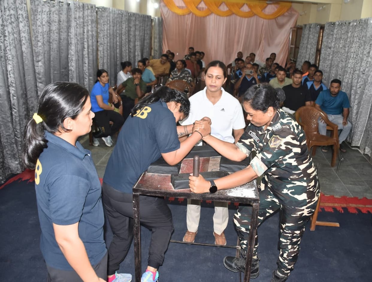 Players displayed their strength in arm wrestling.