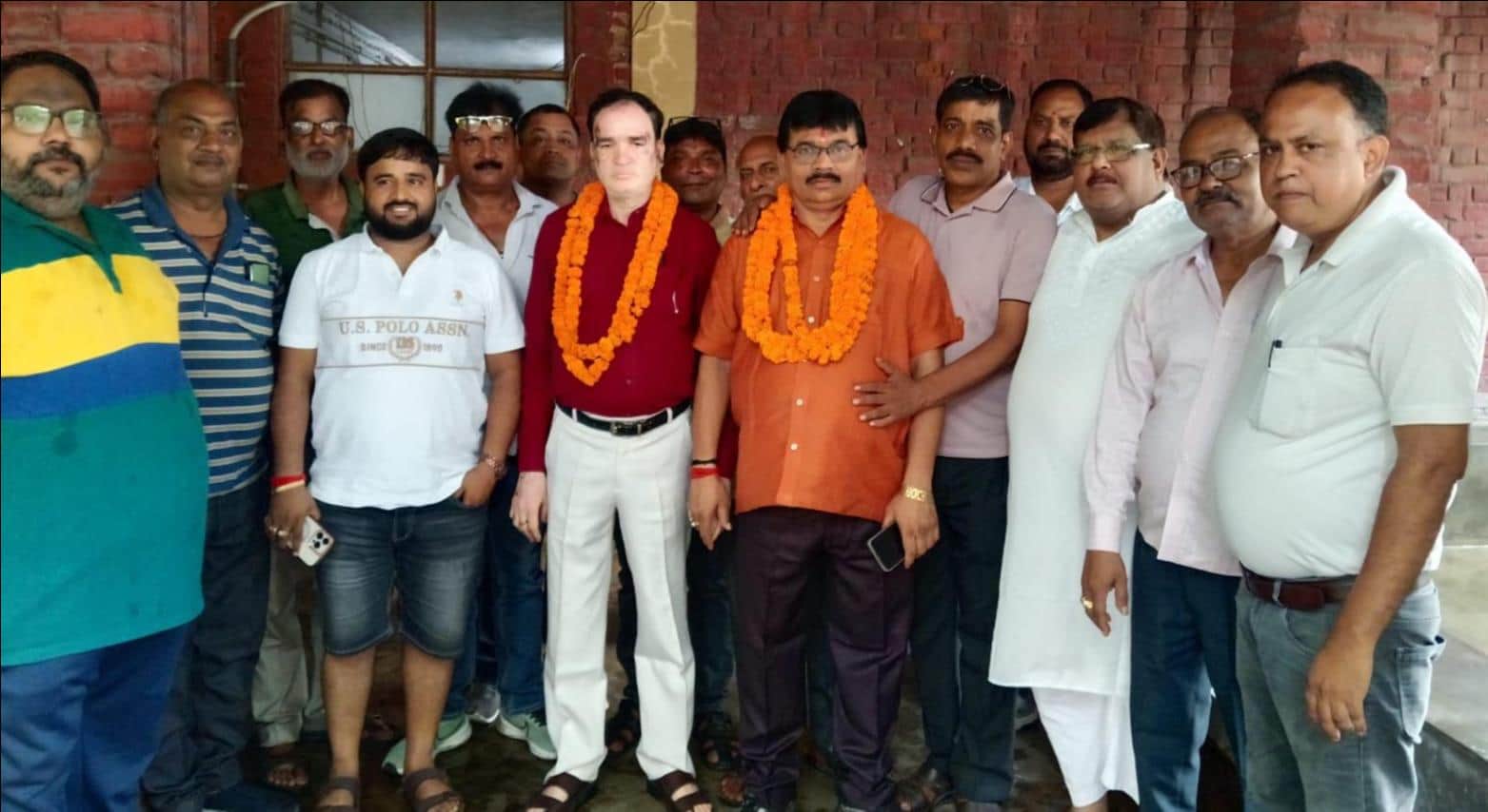 अनपरा परियोजना में कार्यरत संविदाकारों के संगठन थर्मल कॉन्ट्रैक्टर एसोसिएशन के नवनियुक्त पदाधि