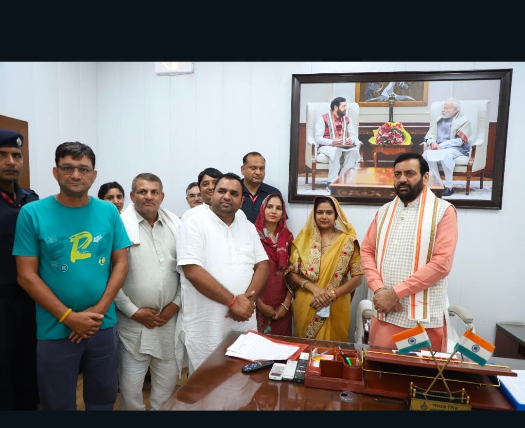 Sarpanch Anju Devi, a member of the DISHA Committee, met the Chief Minister.