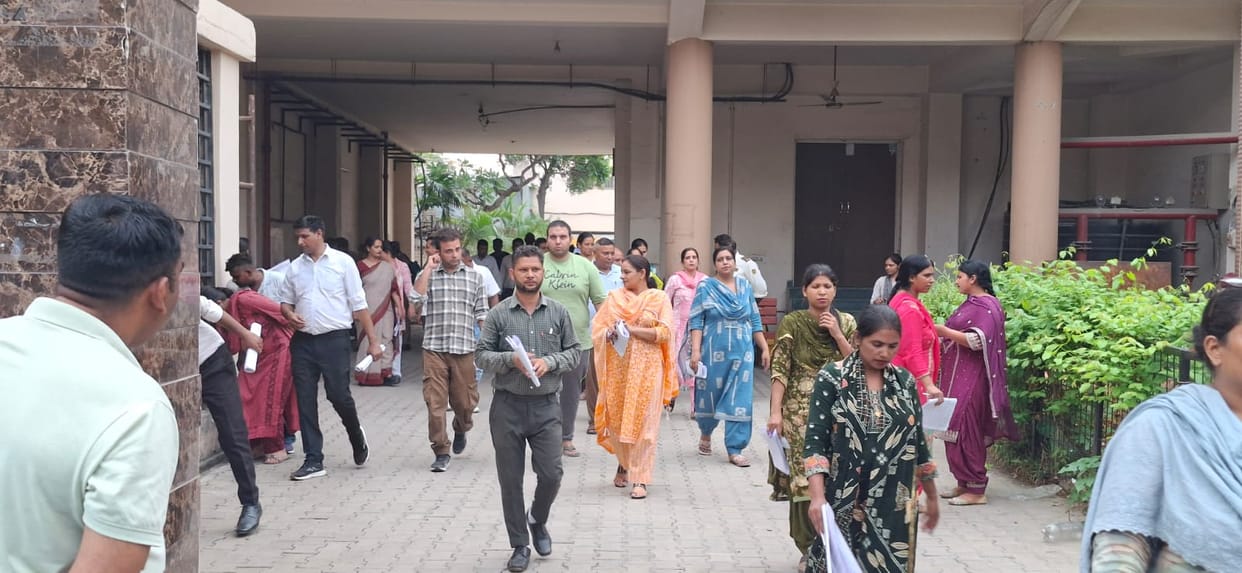 The exam at DAV College started half an hour late