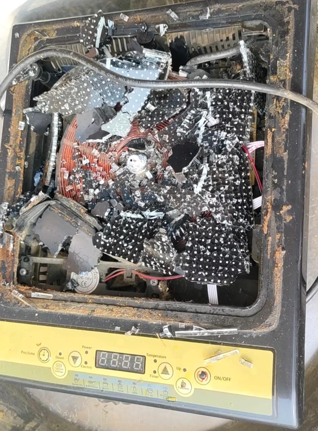 Induction cooktop exploded with a loud bang in Dadayra