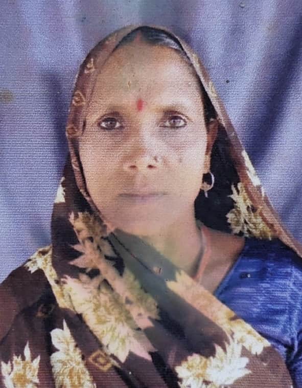Crocodile kills woman on her way to a wedding.