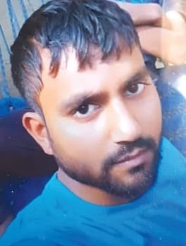 Truck hits three people, including a jeweller; two dead