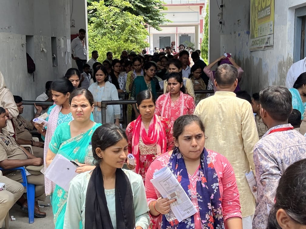 UP TET: 983 candidates skipped the exam on the final day.