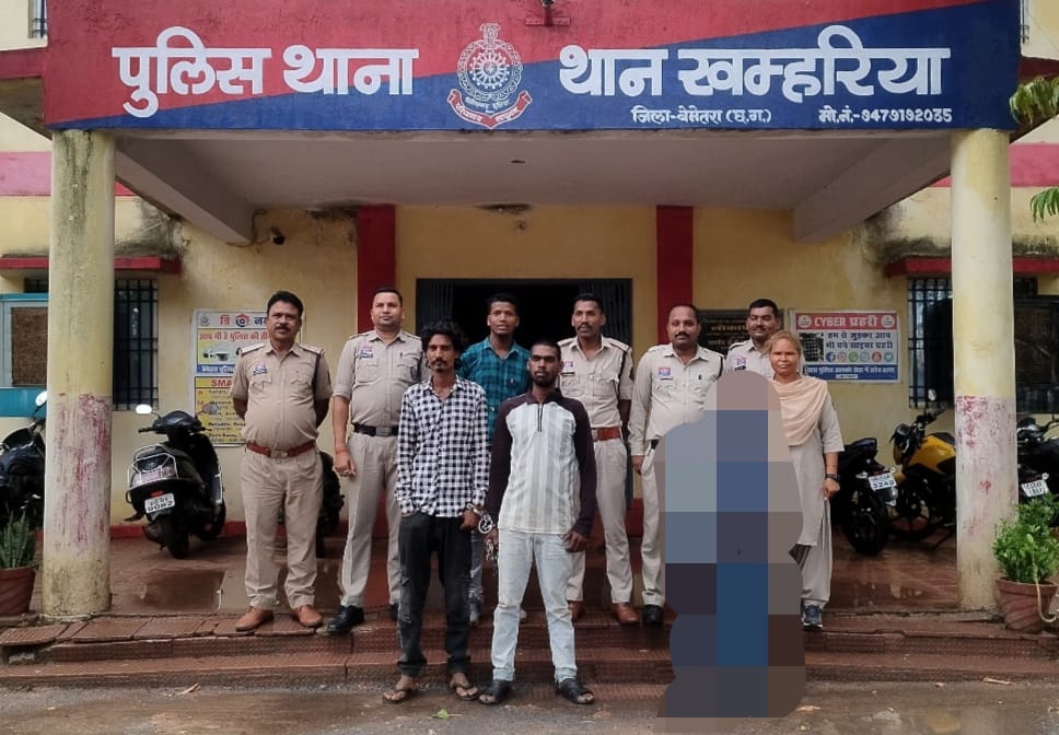 पुलिस की गिरफ्त में आरोपी