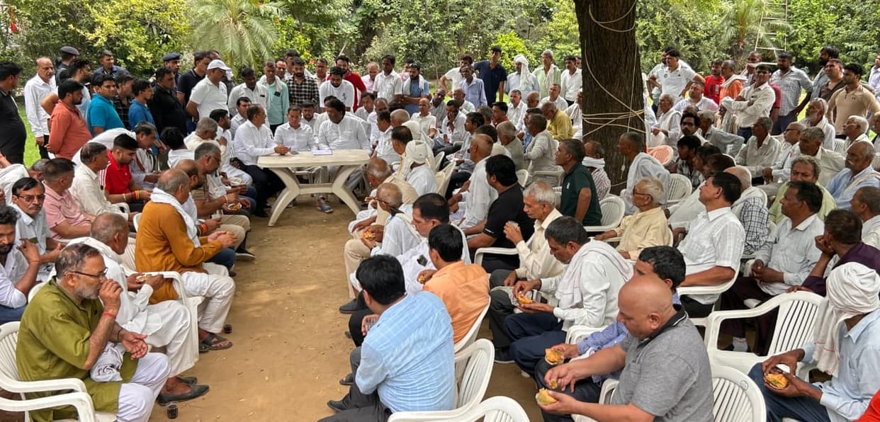 Villagers opposed the proposed dumping yard in Sautai.