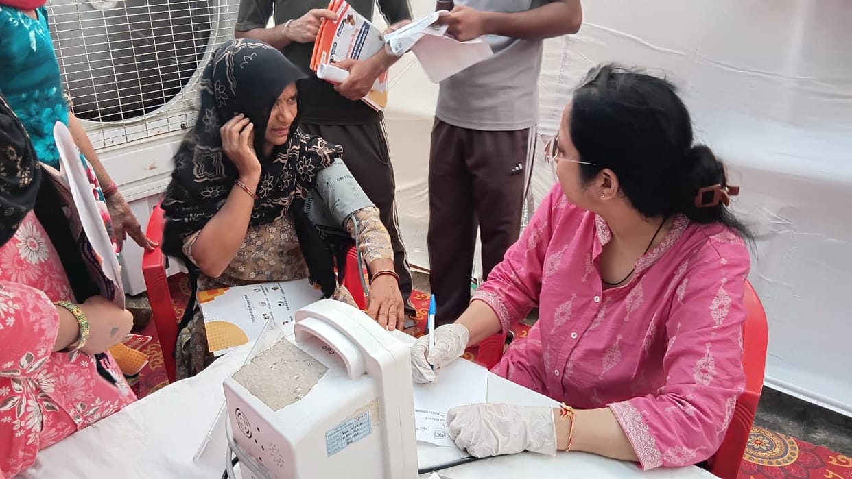 400 people examined at health camp in Sholda