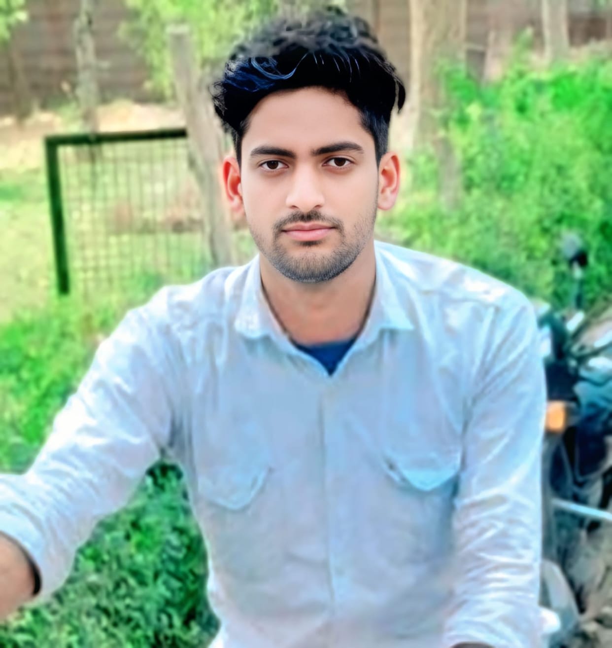 Dadon's Vikas dies in a road accident in Noida