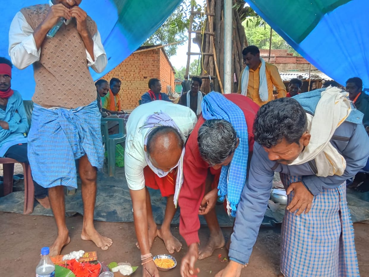 seven members of family renounced Christianity and embraced Sanatan Dharma once again In Bastar