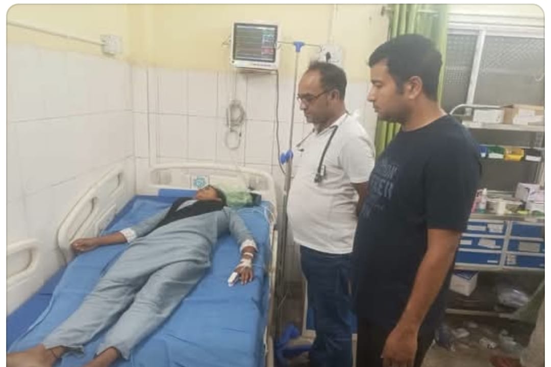 अस्पताल में इलाजरत बच्चे