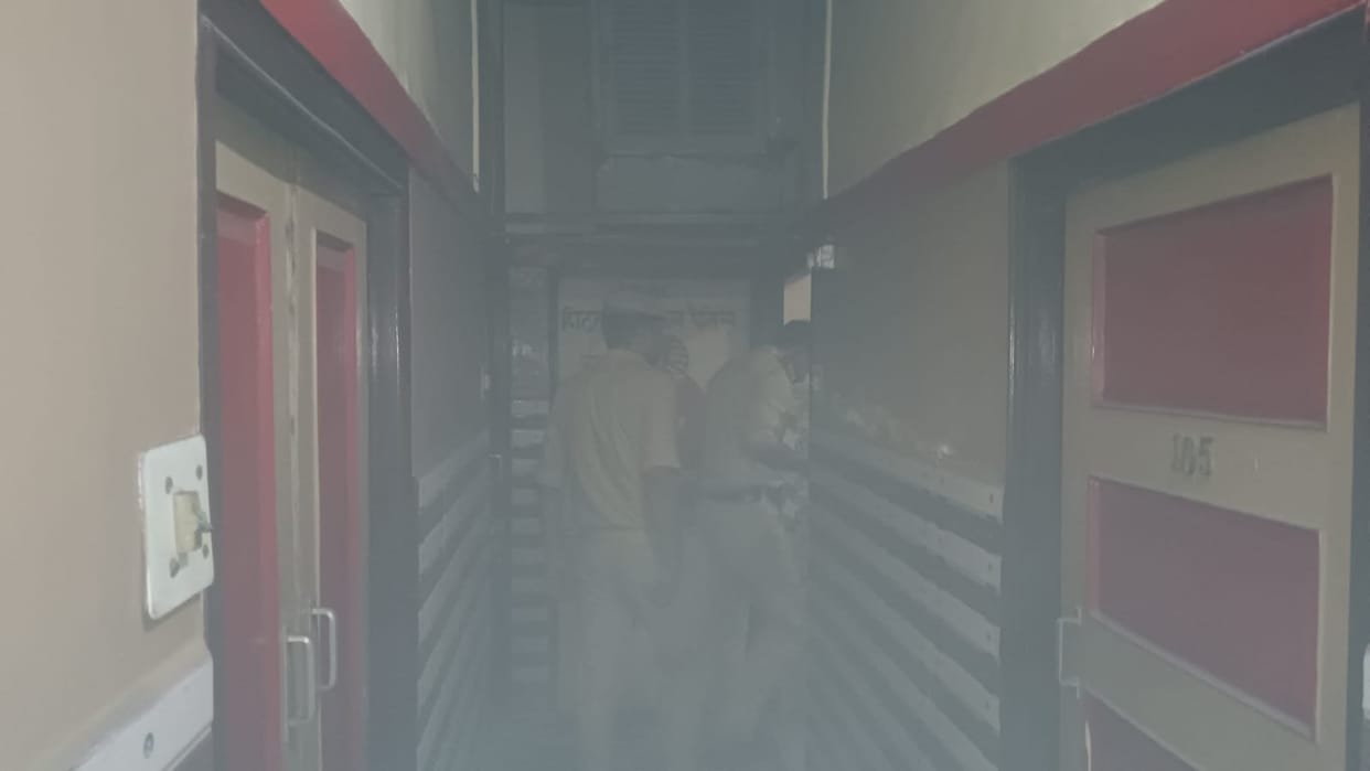Fire breaks out at Hotel Harikamal Palace following an AC blast.