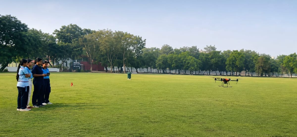 Sonipat News: ड्रोन टेक्नोलॉजी में हिंदू गर्ल्स कॉलेज की एनसीसी कैडेट ने लहराया परचम