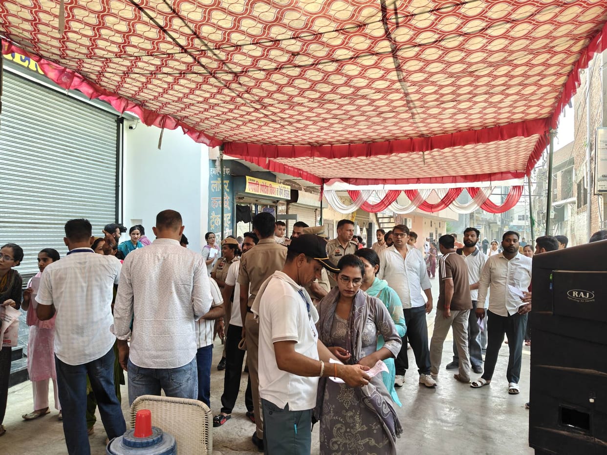 On the second day, 5,121 candidates took the HTET across two sessions, while 805 remained absent