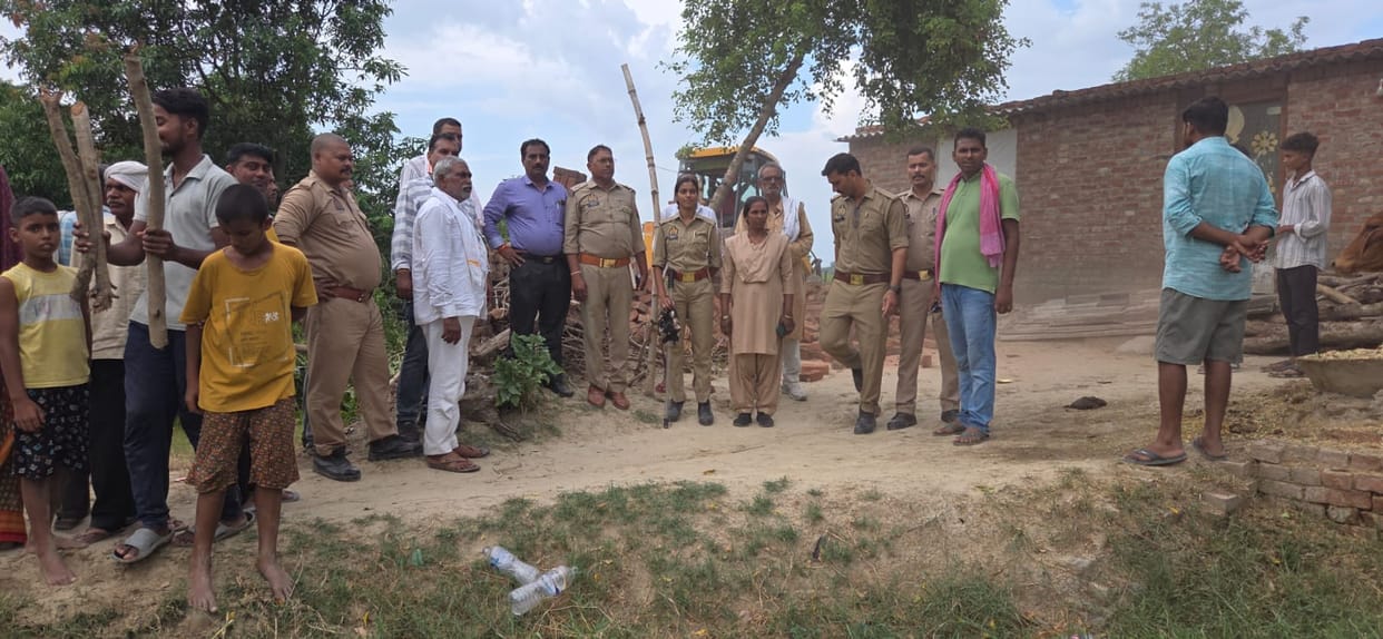 Encroachment removed; Jasauli's public path opened after 15 years.