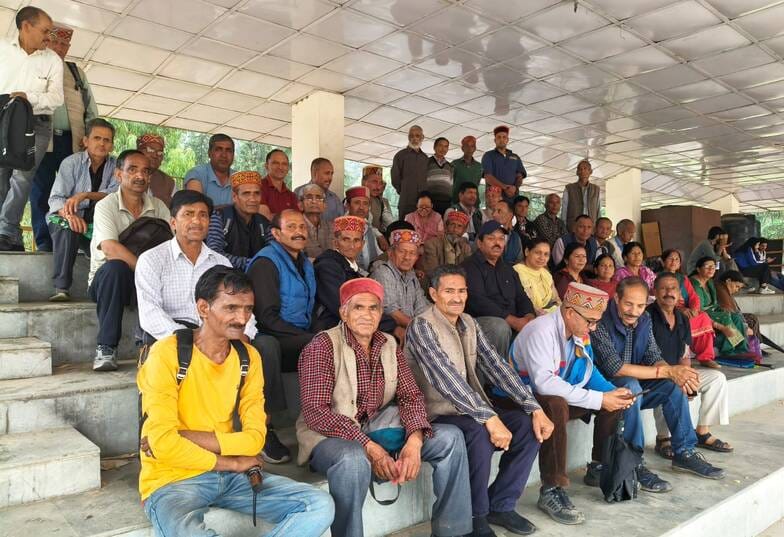 No responsibility towards absent volunteers: Pritam