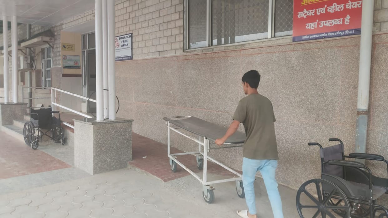 Relief for patients: Iron pillar near the ramp at Nadaun Hospital removed.