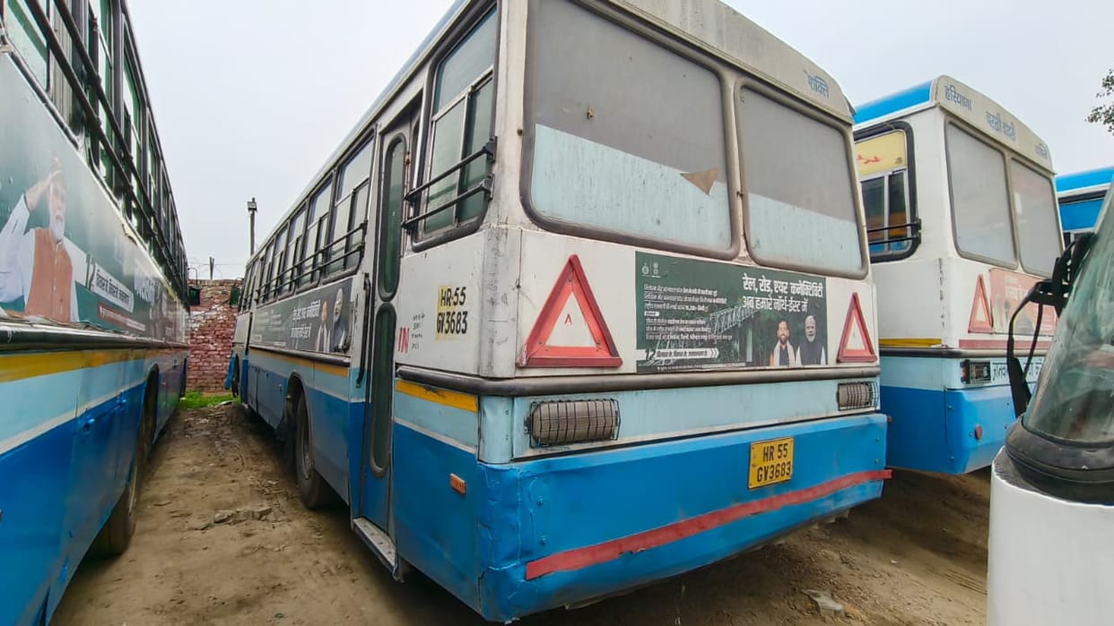 Stole a bus after failing to find transport to Ujjain.