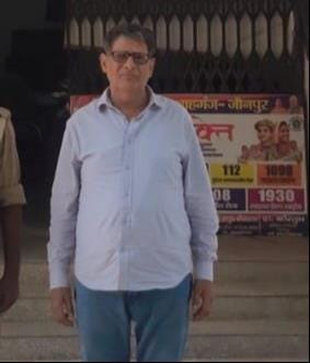 Former principal, absconding for four years and carrying a reward of 50,000, arrested.