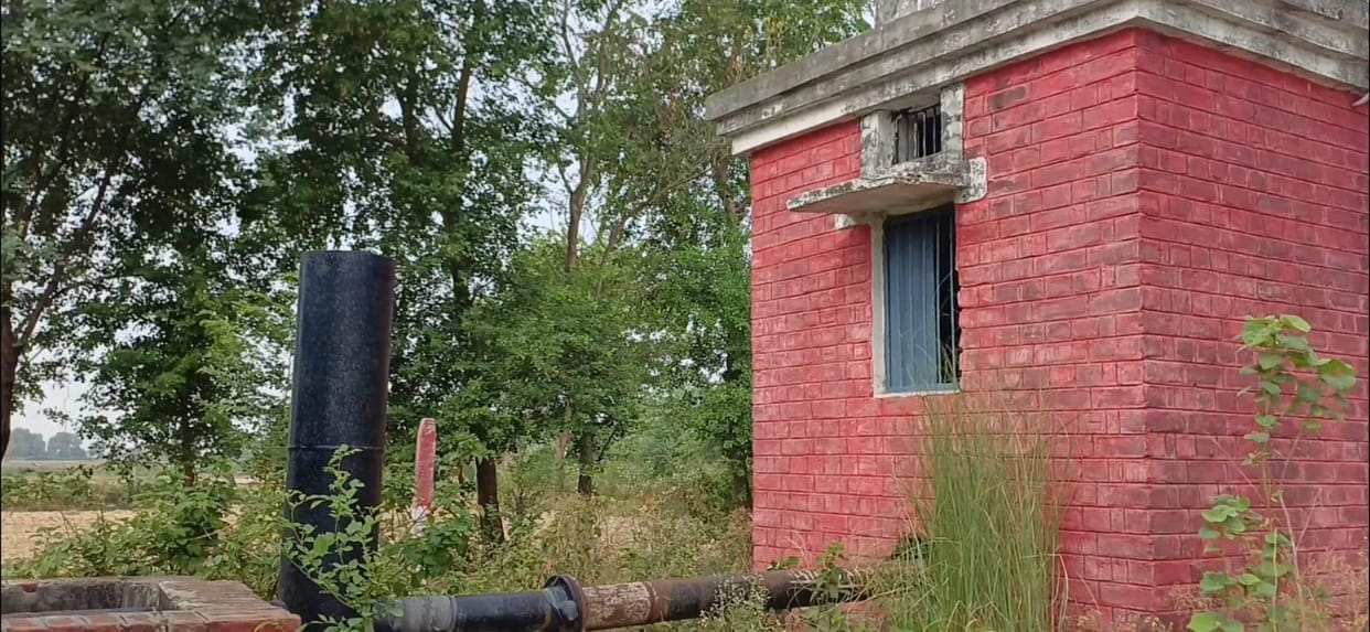 Tubewell, non-functional for a month, repaired; farmers get relief.