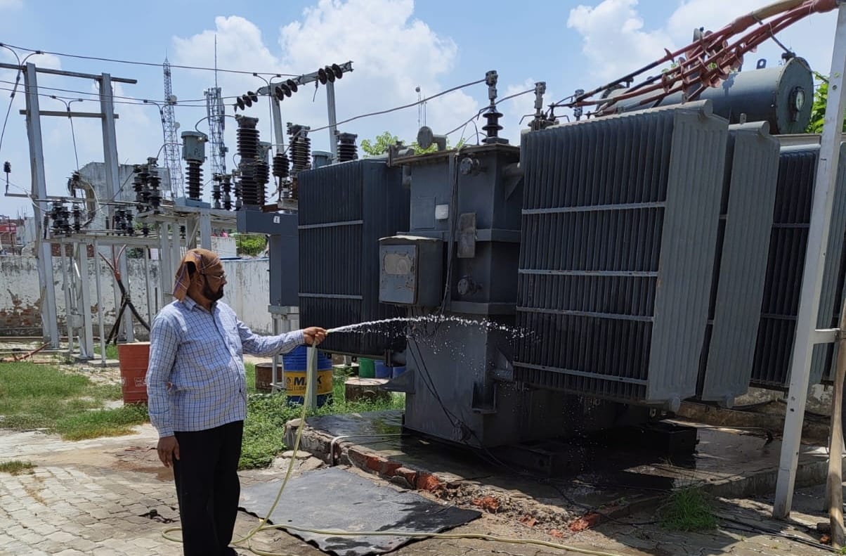 Power crisis for 15 days; villagers stage protest.