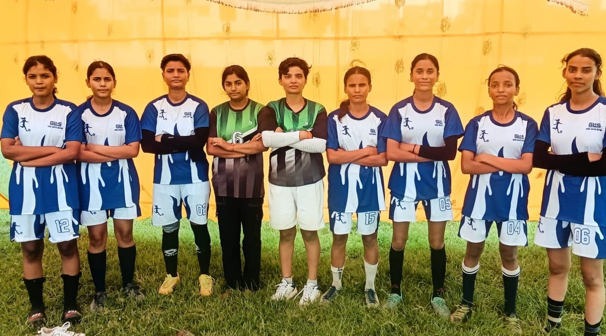 The Fauji team became champions after defeating Deoria Sports Academy.