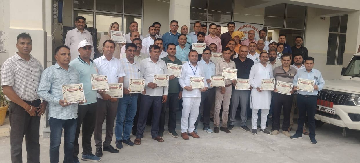 31 BLOs and two supervisors honored for their excellent work in SIR