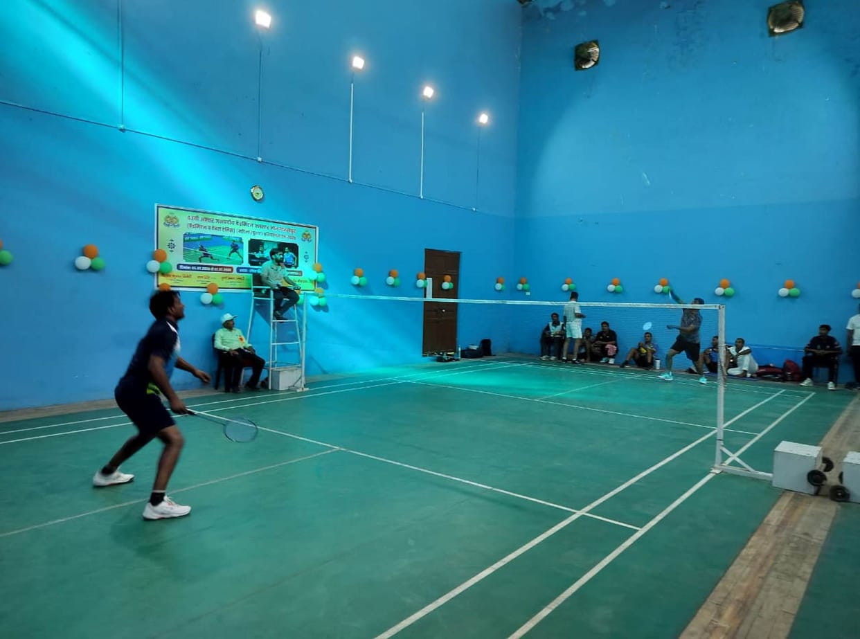 Shravasti becomes badminton champion in the women's category.