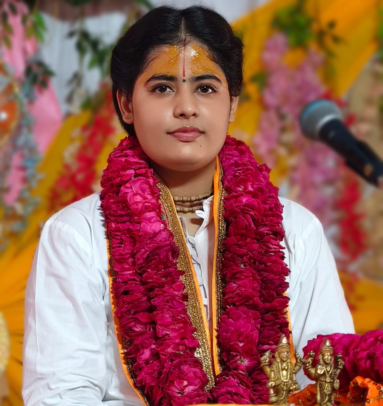 The audience was enthralled by the description of the Maharas of Lord Krishna and the Gopis.