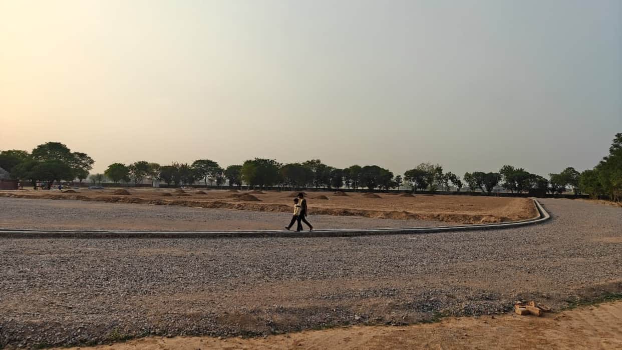 Budget stuck, construction of synthetic track stopped
