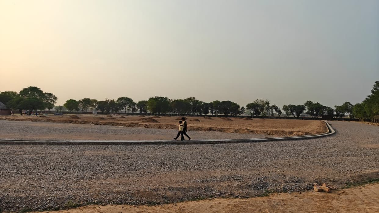 Budget stuck, construction of synthetic track stopped