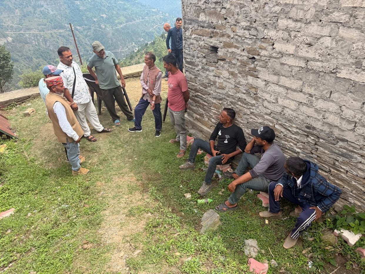 The Gram Sabha meeting was adjourned due to a lack of quorum.