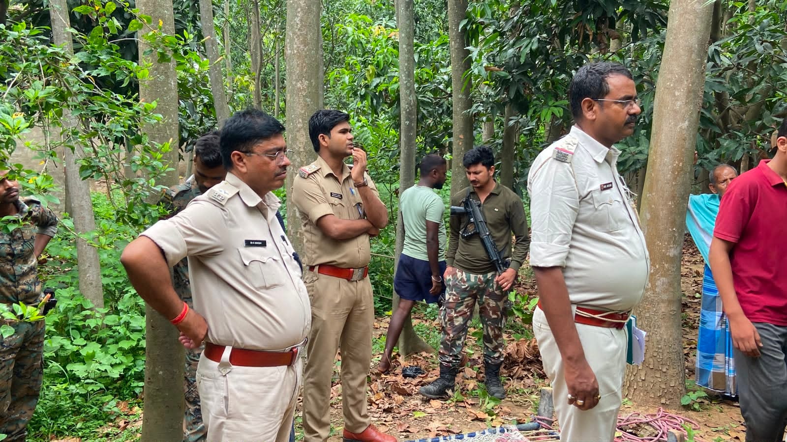 घटनास्थल पर पहुंची पुलिस