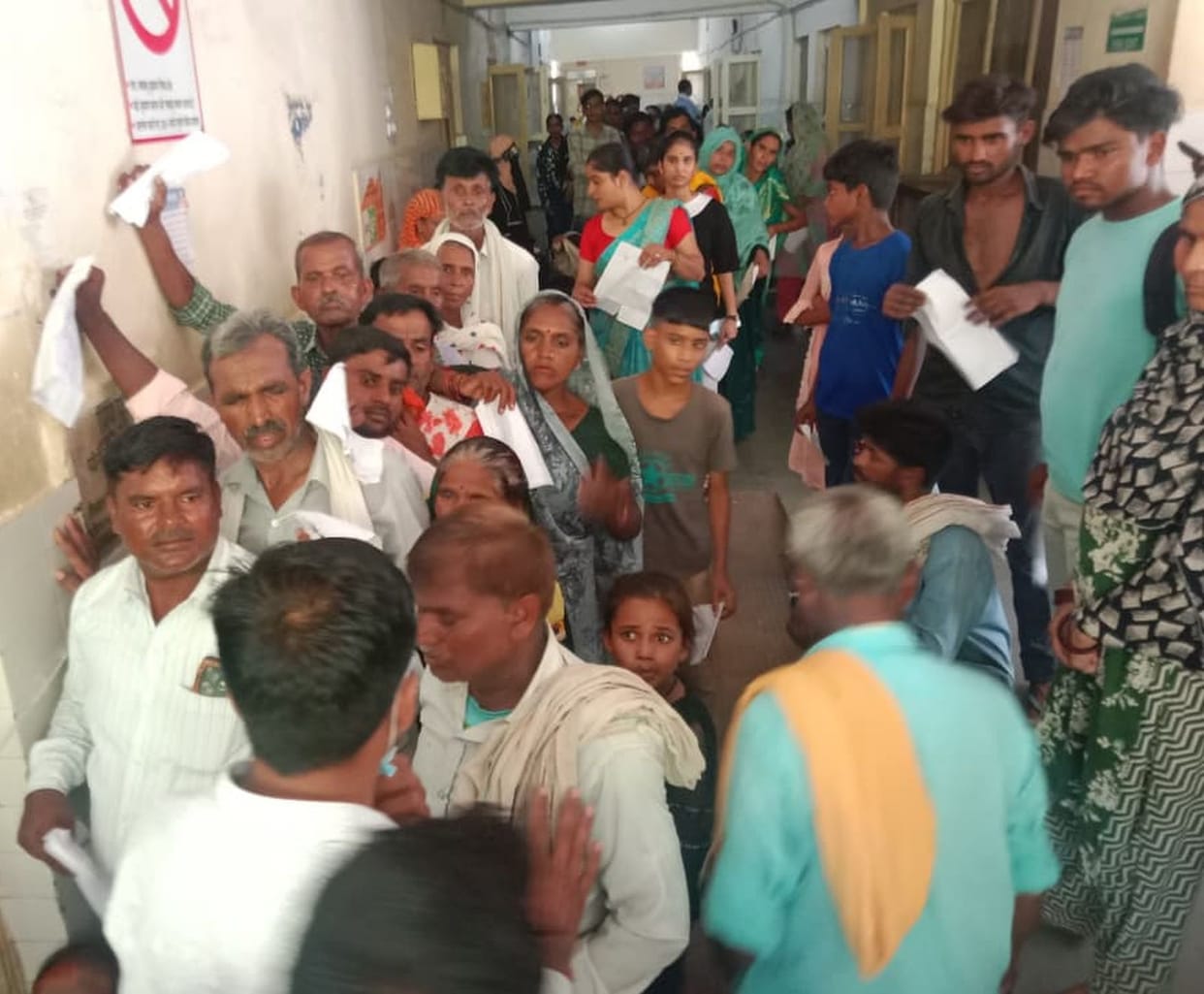 District hospital OPD crosses the 1,500 mark; surge in patients with fever and stomach pain.