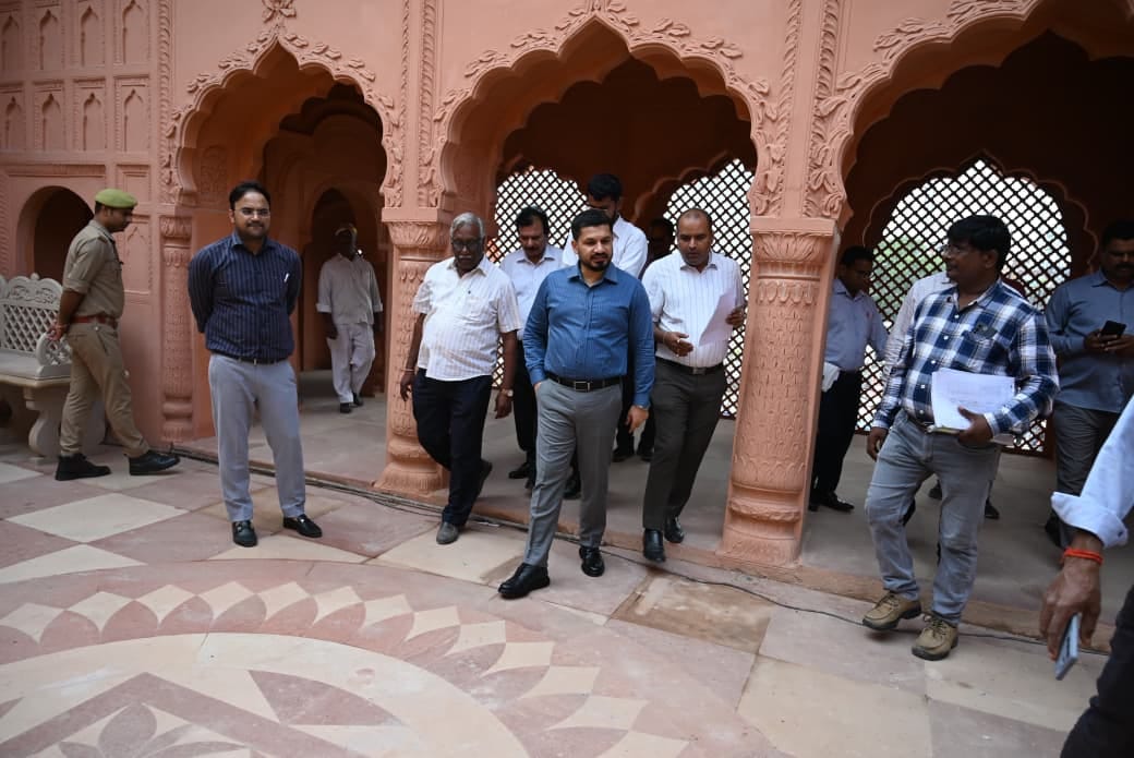 Restore the historic gateway of Chowk to its former state and preserve it